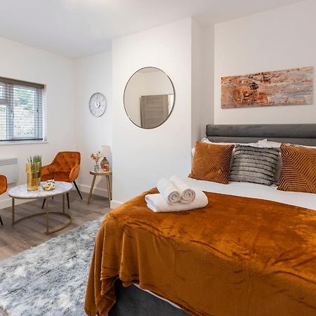 Beautiful-Cosy-King Sized Bed Flat 3 Min Walk To Tube Station Londres Exterior foto